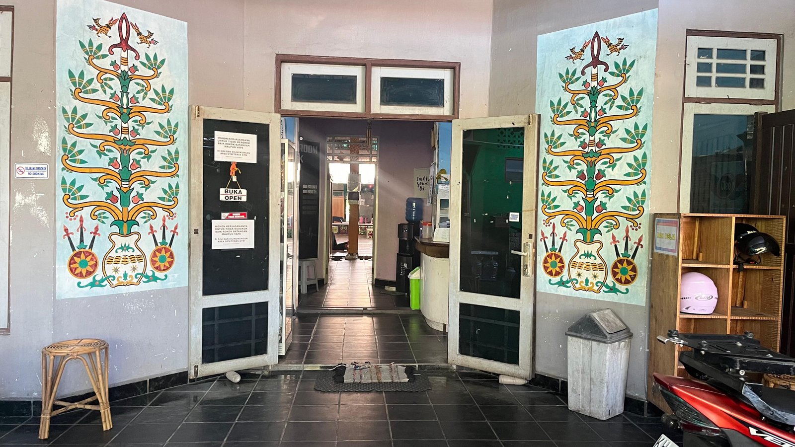 Pintu Masuk Vanda Gym Classic